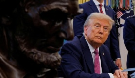Ông Trump ký sắc lệnh miễn thuế cho một số hàng hóa