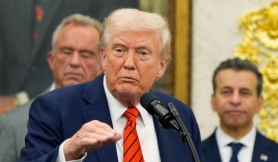Ông Trump tuyên bố áp thêm thuế 100% với Trung Quốc