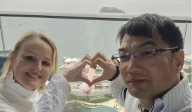 Chuyện tình của chàng khiếm thị và nữ tiến sĩ Mỹ Chuyện tình của chàng khiếm thị và nữ tiến sĩ Mỹ