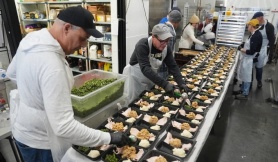 Nỗi lo của người Mỹ trước nguy cơ mất tem phiếu thực phẩm Nỗi lo của người Mỹ trước nguy cơ mất tem phiếu thực phẩm