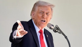 Ông Trump hứa chia 'cổ tức thuế quan' cho người dân Mỹ