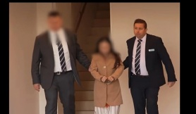 Bắt nữ thầy bói lừa đảo cộng đồng người Việt 46 triệu USD Bắt nữ thầy bói lừa đảo cộng đồng người Việt 46 triệu USD