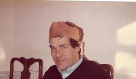 Vị khách vô gia cư ở lại 45 năm sau đêm Giáng sinh