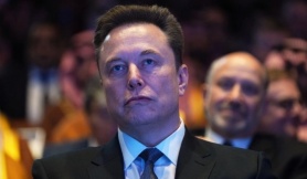 Elon Musk trở thành người đầu tiên trên thế giới có 700 tỷ USD