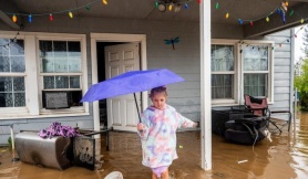 Nhiều vùng quận Cam phải sơ tán bắt buộc vì mưa bão dịp Giáng sinh