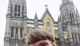 Cô gái Việt 'chốt đơn' chàng trai Nga sau ánh nhìn đầu tiên Cô gái Việt 'chốt đơn' chàng trai Nga sau ánh nhìn đầu tiên