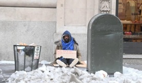 Người vô gia cư New York 'thà chịu rét còn hơn vào khu tạm trú'