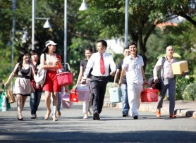 Sống ở Mỹ lương hơn 50 triệu: Sống thế nào, tiêu thế nào để đủ tiền tậu nhà mua xe hơi?