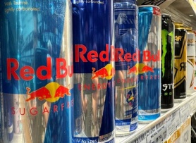 Các nhà nghiên cứu Mỹ phát hiện thành phần trong nước tăng lực Red Bull và Celsius làm tăng nguy cơ ung thư máu