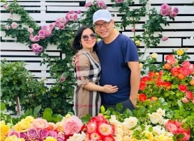 Khu vườn bốn mùa hoa của vợ chồng Việt ở Washington