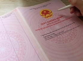 Việt kiều có được đứng tên sổ hồng không?