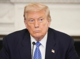 Ông Trump hoãn áp thuế với Trung Quốc thêm 90 ngày