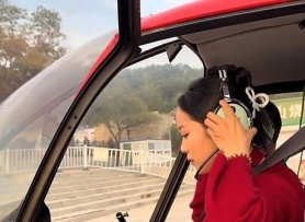 Lái máy bay về quê tránh tắc đường