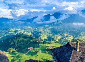 Không phải Đà Lạt, đây mới là nơi được báo Hàn khen hết lời, ví như “Thụy Sĩ của Việt Nam”: Tổng thu du lịch 22.000 tỷ đồng, khách Tây mê tít