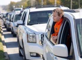 Người Mỹ thở phào khi trợ cấp tem phiếu thực phẩm được nối lại một phần