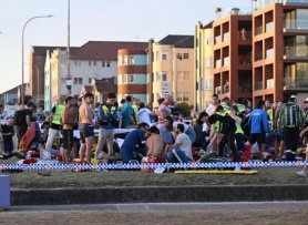 Xả súng ở bãi biển Australia, ít nhất 10 người chết