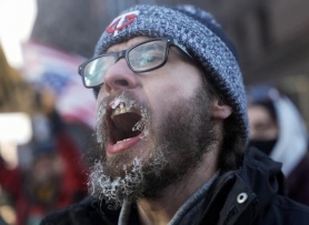 Người Mỹ tuần hành giữa giá rét -29 độ C để phản đối ICE