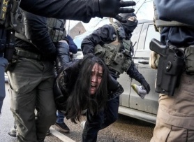 Công tố viên Mỹ kiệt sức vì chiến dịch trấn áp nhập cư