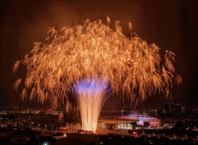 Sống sướng như vua: Ở Việt Nam chưa đầy một tuần, nhà văn Mỹ rời đi trong nuối tiếc