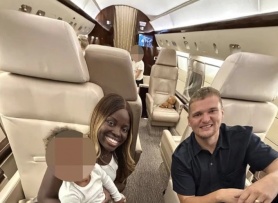 Triệu phú Anh bị chỉ trích vì thuê chuyên cơ chạy khỏi Dubai