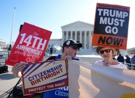 Nghịch lý trong cuộc chiến xóa luật 'sinh ở Mỹ là công dân Mỹ'