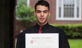 Tôi là con trai của một công nhân bốc vác, là một người nhập cư và hôm nay tôi tốt nghiệp Harvard