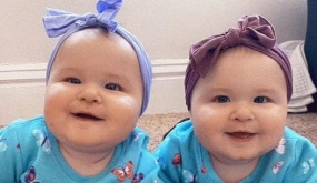 Twins' Mother Leaves Everyone in Awe with Her Gigantic Little Ones Weighing a Whopping 21 Pounds