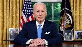 Tổng thống Biden ký luật về trần nợ công
