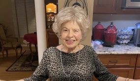 Bí quyết giúp cụ bà 100 tuổi mới nghỉ hưu