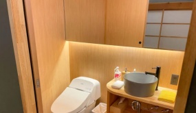 Du khách Mỹ mê mẩn nhà vệ sinh Nhật Bản