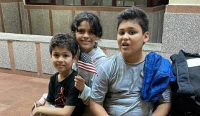 Người mẹ Mỹ kể hành trình đưa hai con chạy loạn khỏi Gaza
