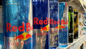 Các nhà nghiên cứu Mỹ phát hiện thành phần trong nước tăng lực Red Bull và Celsius làm tăng nguy cơ ung thư máu