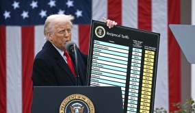 Doanh nghiệp toàn cầu thiệt hại hơn 34 tỷ USD vì đòn thuế của ông Trump