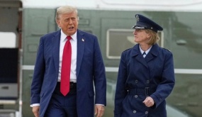 Ông Trump than phiền Mỹ nghỉ lễ quá nhiều