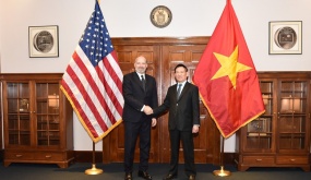 Việt Nam đạt thỏa thuận thương mại với Mỹ: Chứng khoán Mỹ lập đỉnh, sẽ cắt giảm đáng kể thuế cho hàng hóa của Việt Nam