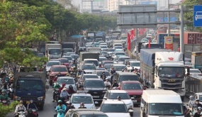 Lo ngại đảo lộn cuộc sống vì cấm xe máy xăng