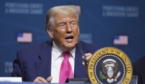 Ông Trump gây thắc mắc khi kể chuyện về kẻ đánh bom hàng loạt