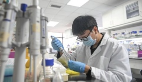 Trung Quốc ra sức chiêu mộ nhân tài trong cuộc đua với Mỹ