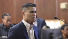 Cựu cảnh sát Mỹ gốc Việt bắn người đi đường sau va chạm giao thông