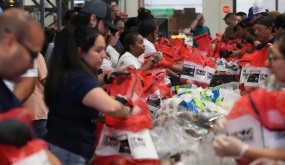 2,4 triệu người Mỹ nguy cơ mất tem phiếu thực phẩm