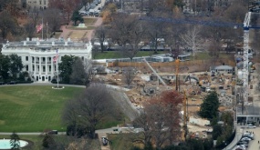 Ông Trump bị kiện vì dự án phòng khiêu vũ ở Nhà Trắng