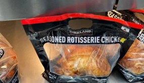 Costco bị kiện vì món 'gà quay quốc dân' giá gần 5 USD