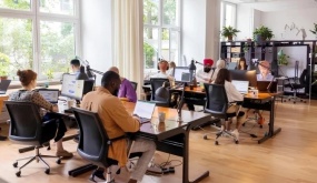 Cuộc chiến chỗ ngồi chốn công sở Mỹ