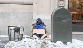 Người vô gia cư New York 'thà chịu rét còn hơn vào khu tạm trú'