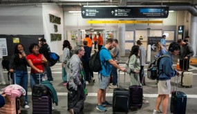 Hàng trăm nhân viên an ninh sân bay Mỹ đồng loạt nghỉ việc