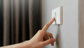 Vì sao không cần 'ra khỏi phòng là tắt đèn'?