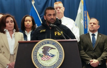 Mỹ ngừng tiếp nhận người nhập cư Afghanistan sau vụ vệ binh bị bắn