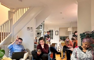 Đêm 'chống lười' của giới trẻ Mỹ