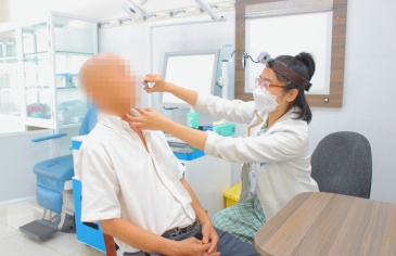 Việt kiều Mỹ bị cơn đau đầu hành hạ cả năm, về nước chữa cải thiện sau vài ngày