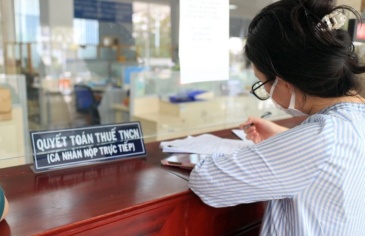 Nhận tiền người thân ở nước ngoài gửi về có phải nộp thuế thu nhập cá nhân không? Nhận tiền người thân ở nước ngoài gửi về có phải nộp thuế thu nhập cá nhân không?